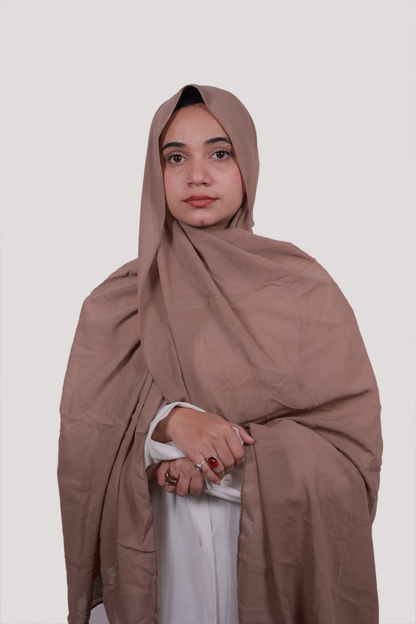 Sarazi Refined Ripple crinkle chiffon hijab in Warm Taupe